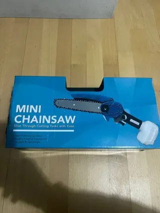 Mini Sierra Eléctrica 21V 2 Baterías NUEVA