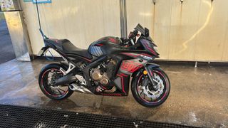 Honda CBR 650F Negra/Roja - Impecable 43.000 Km