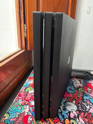 Playstation 4 Pro 1TB