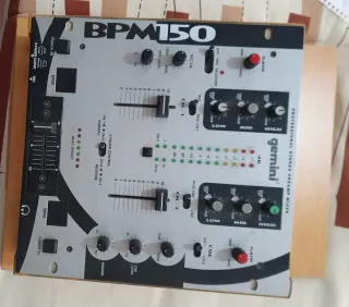 Mesa de mezclas Gemini BPM150
