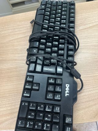 Pantalla, teclado, ratón y ordenador por 50€