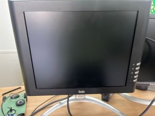 Pantalla, teclado, ratón y ordenador por 50€