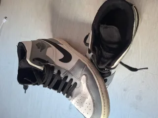 Zapatillas Nike Air Jordan 1 Gris/Blanco