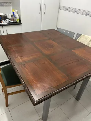 Mesa y 6 Sillas Estilo Siglo XVIII