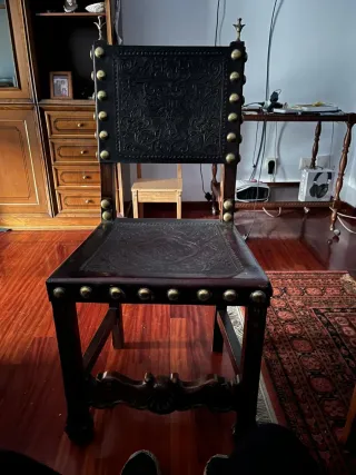 Mesa y 6 Sillas Estilo Siglo XVIII