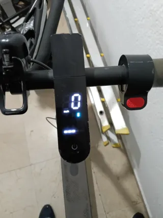 Patinete eléctrico para piezas - Batería OK