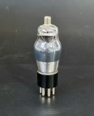 Radio Antigua Valvula 12A7 lámpara radio