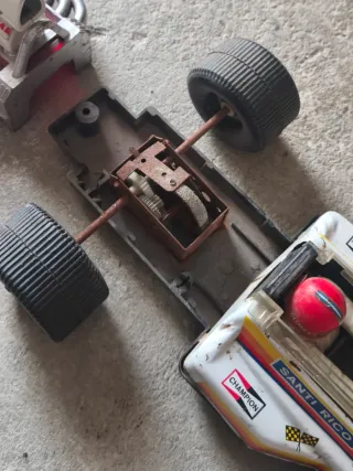 Bólido F1 Rico Goodyear 3