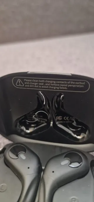 Auriculares Inalámbricos Deportivos BX30