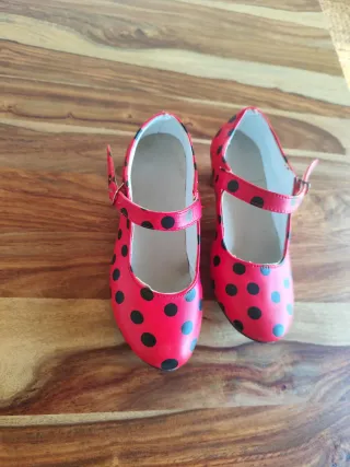 Zapatos Flamenco Niña Lunares Rojos