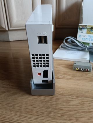 Nintendo Wii + Wii Sports