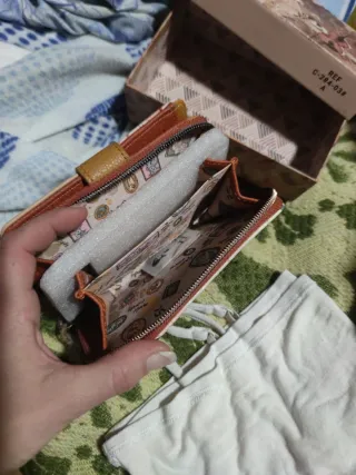 Cartera de muñeca nueva sin estrenar