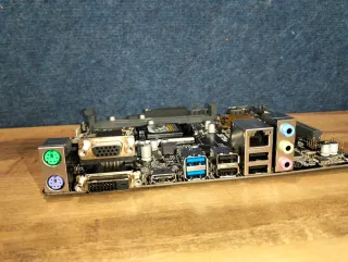 Asus H110M-R/C/SI MicroATX LGA1151 DDR4 Placa Base