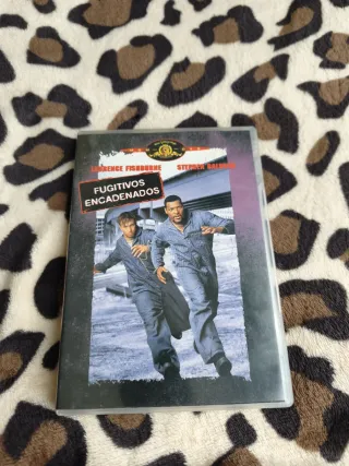Fugitivos Encadenados DVD