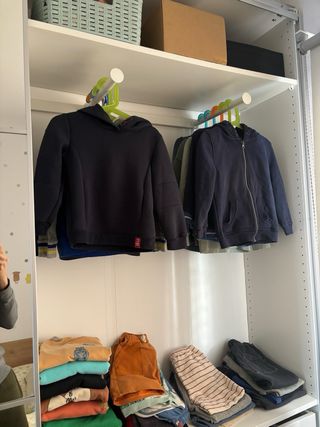 Armario modular IKEA puertas espejo y madera azul