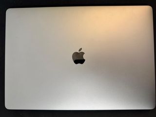 MacBook Pro 16” (2019) - Core i7 - Teclado inglés