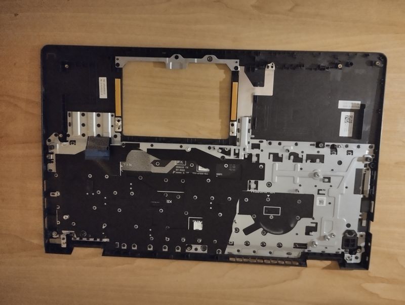 REPOSAMANOS + TECLADO PORTÁTIL DELL VOSTRO 3510 afbeelding 2