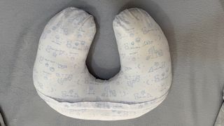 Cojín de lactancia estampado