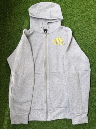 Sudadera Adidas Gris con Logo Dorado