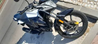 Moto yamaha ys 125cc