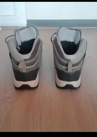 Botas de trekking impermeables