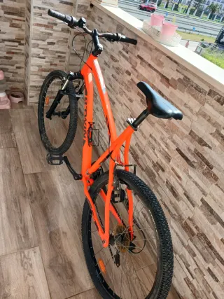 Bicicleta MTB Naranja