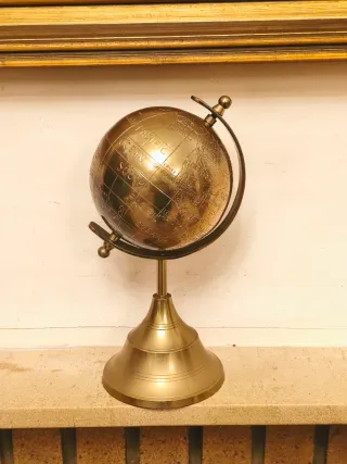 Globo terráqueo bronce vintage de los años 80