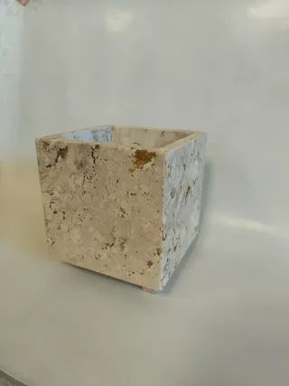 Jardinera de Travertino