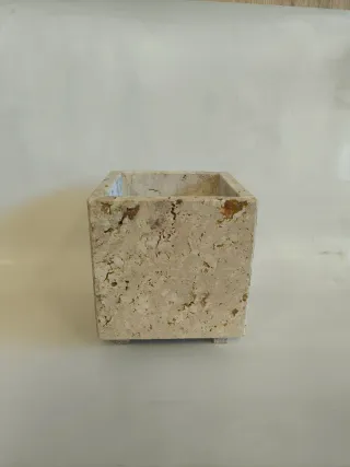 Jardinera de Travertino