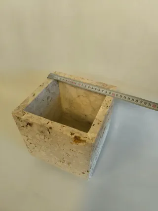 Jardinera de Travertino