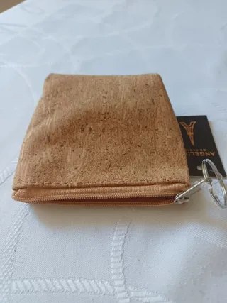Monedero pequeño de corcho con cremallera