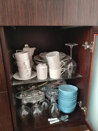 Mobile bar in legno per soggiorno