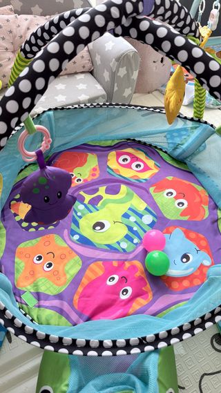 Parque infantil para bebés