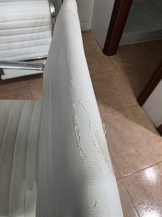 Pack 6 Sillas Eames Cuero Blanco por 100€