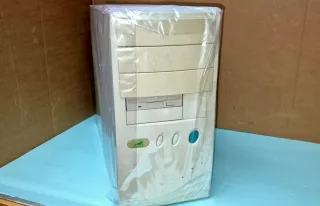 Torre PC Pentium 120 MMX