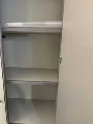 Armario Alto Despacho Gris y Blanco