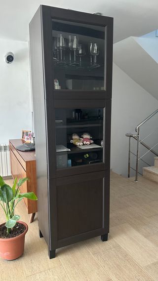 2 Muebles: mueble alto vitrina + mueble de TV