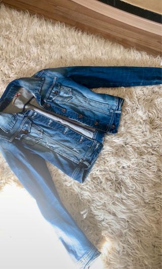 Cazadora vaquera azul Stradivarius