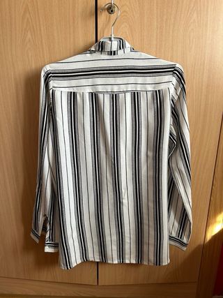 Camisa H&M Rayas Blancas y Negras
