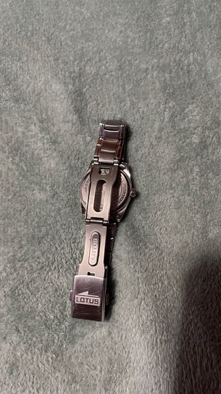 Reloj Lotus Cronógrafo Plata y Blanco