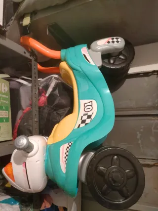 Moto correpasillos nadador