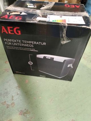 AEG Automotive Nevera termoeléctrica, KK 28 12/230