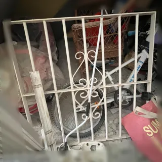 Reja de metal blanca M:94x94