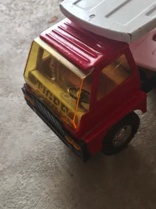 Camión TIGRE Transporte Vehículos Rico Juguete