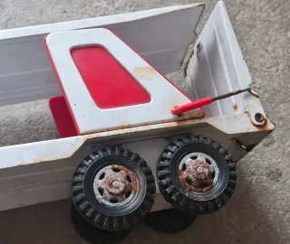 Camión TIGRE Transporte Vehículos Rico Juguete