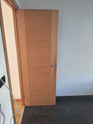 Puertas interiores madera con marco