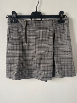 Falda pantalón cuadros Stradivarius