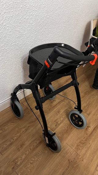 Andador Plegable para Ancianos