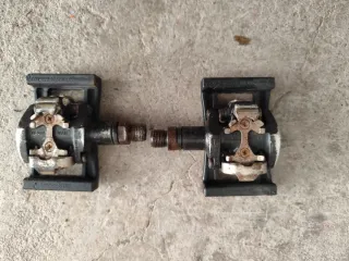 Pedales Shimano Semiautomáticos