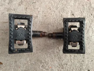 Pedales Shimano Semiautomáticos